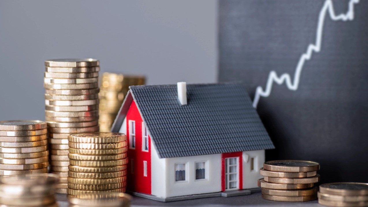 Why Gibraltar Property Still Outperforms Inflation: A 48-Year Success Story for Long-Term Investors Image