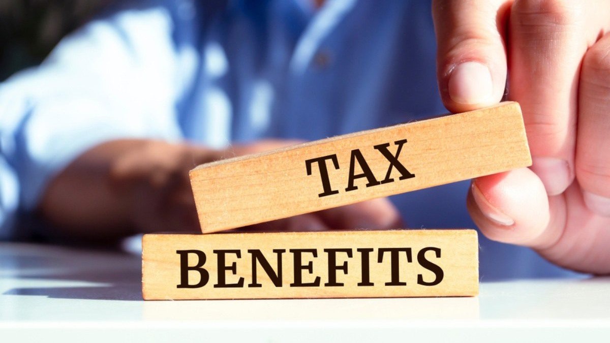 What are the tax benefits of living in Gibraltar? Image