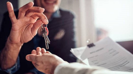 7 Simple Ways to Attract Better Tenants (and Keep Them Longer) Image