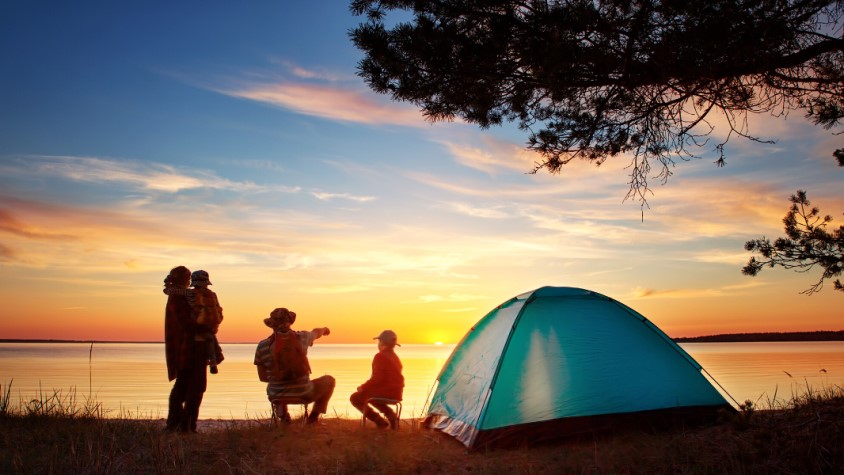 4 of the best family camp sites near Gibraltar Image